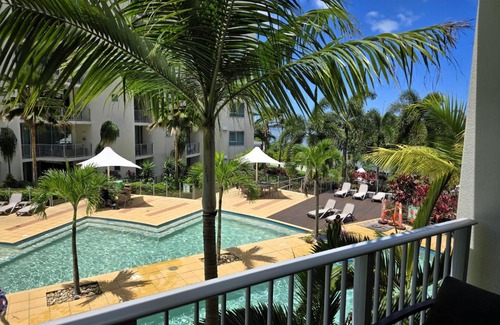 Cairns Central Business District Apartment | Cairns Reefside Retreats