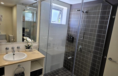 Cairns Central Business District Apartment | Cairns Reefside Retreats