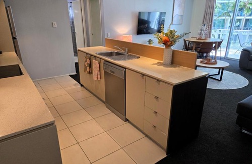 Cairns Central Business District Apartment | Cairns Reefside Retreats