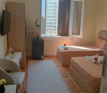 Qasr an-Nil Hotel | Cairo Hub Downtown Hotel