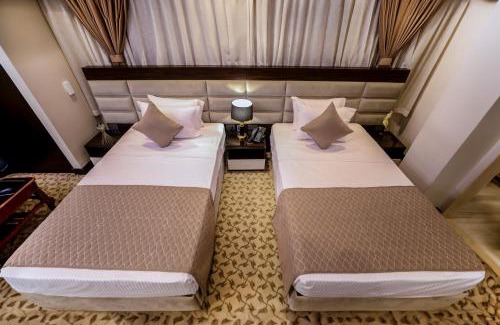 Al Duqqi Hotel | Cairo Taj Hotels & Suites- Mohandessin