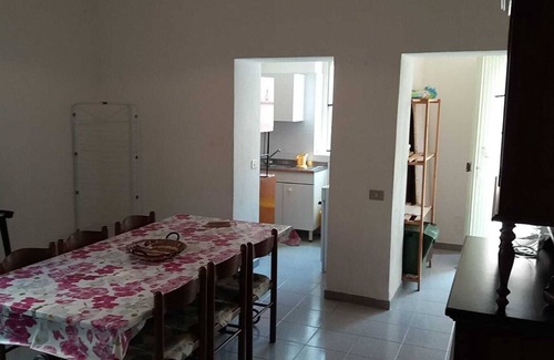 Cala Gonone Apartment | Cala Gonone appartamento a 70 mt dalla spiaggia.