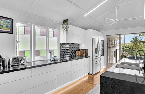 Edge Hill House | Caladenia Villa - Understated luxury in Edge Hill