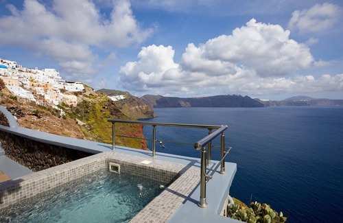 Oia Villa | Caldera Horizon Grand Cave Villa | Oia, Santorini | Private Terrace & Outdoor.