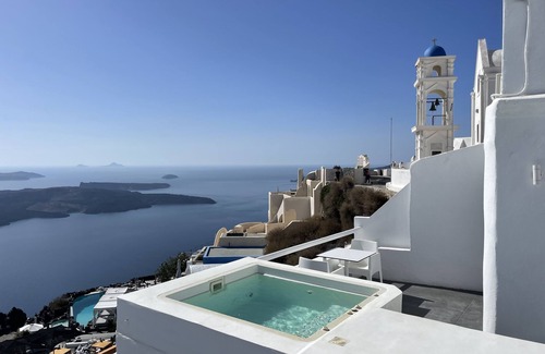Imerovigli Apartment | Caldera Mare 6, part of Alexander Villas