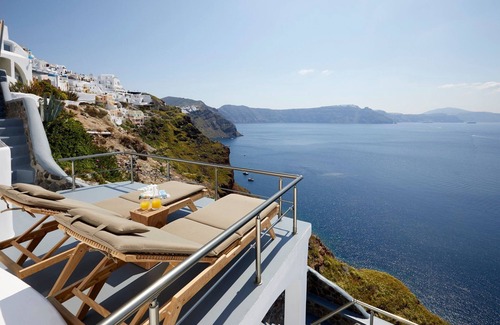 Oia Villa | Caldera Serenity Cave Villa | Oia, Santorini | Breathtaking Caldera Views |.