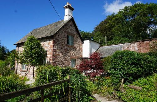 Holmrook House | Caldhu Cottage