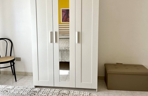 Reitani Apartment | Calendula 6poets bed a stone's throw from the sea