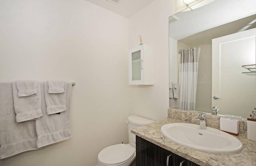 East Village Apartment | Calgary SE 8th Apartment