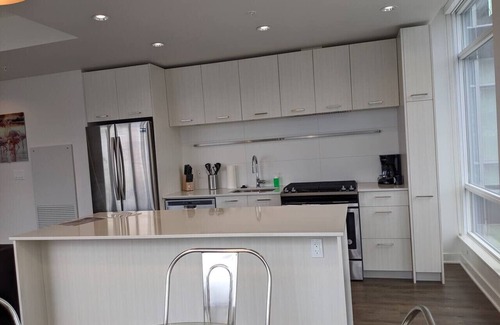 Beltline Apartment | Calgary - Underwood 2BB