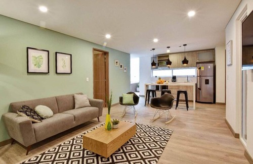 Cali Apartment | Cali's El Peñón: Jacuzzi & Family Apartment