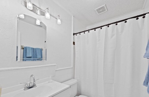 East Naples Cottage | Calling All BOATERS
