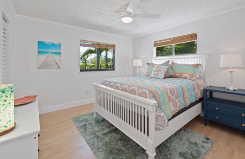 East Naples Cottage | Calling All BOATERS