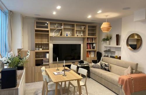 11th Arrondissement Apartment | Calm & Charming Atelier in Paris