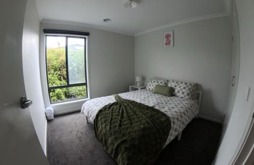 Kalkallo House | Calm, Cozy & Convenient Your Home Away from Home