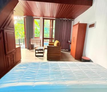 Hikkaduwa Ski Chalet | Calm Side Villa Hikkaduwa