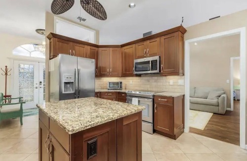 San Carlos Park House | Caloosa Palms-Villa with Pool Spa Game Room. Centrally Located to Naples Beaches