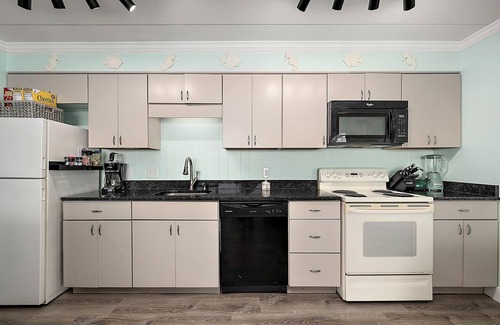 Midtown Ocean City Condo | Calypso Condominiums unit 101 Ocean City Maryland condo rental