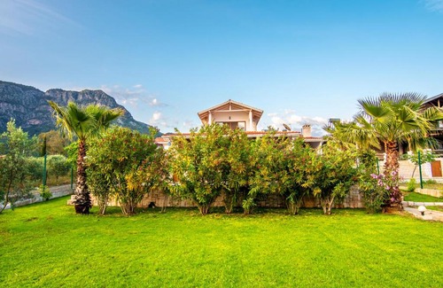 Koycegiz Hotel | Calypso Lakeview Villas