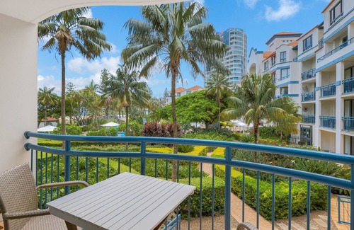 Coolangatta Apartment | Calypso Plaza Resort Unit 223