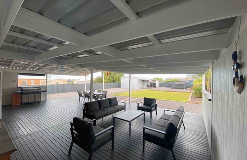 Dalrymple House | Calypso - Stansbury Retreat - Pet-friendly