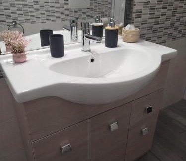 Bernalda Apartment | CAMARDA HOME