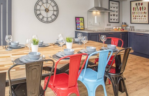 Criccieth Cottage | CAMBRIAN HOUSE, pet friendly, country holiday cottage in Criccieth