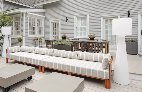 Camden Villa | Camden Downtown Newly Renovated Historical Villa