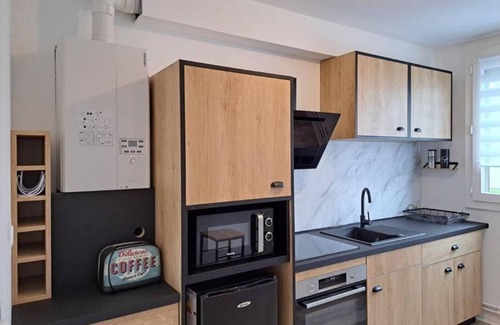 Reims Apartment | Camden - Grand Appartement Avec Extérieur et Parking