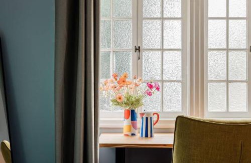 Toowoomba Apartment | Camellia Cottage! CBD Diamond!