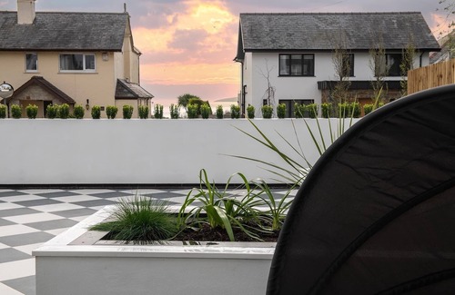 Abersoch House | Camellia House, indulge in luxury at our Victorian gem in the heart of Abersoch!