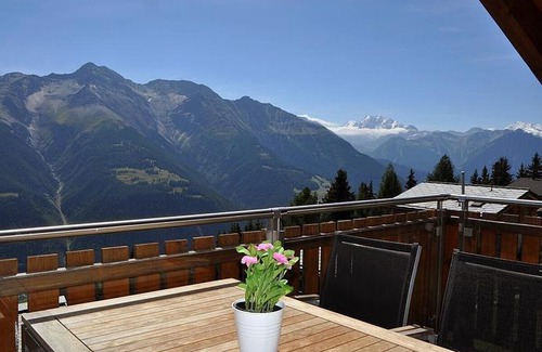 Bettmeralp Apartment | Camelot 5