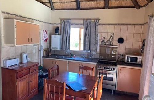 Fouriesburg Apartment | Camelroc Guest Farm