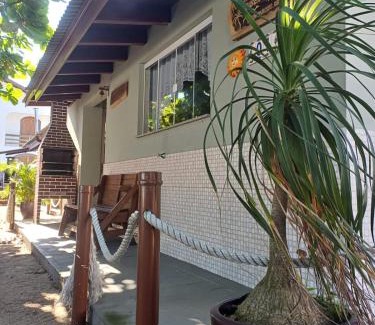 Caiacanga House | Caminhos do Ribeirão - Casa de Frente para o Mar