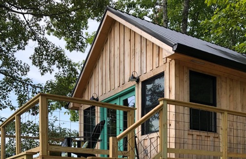 Sewanee Cabin | Camp House on the Lake