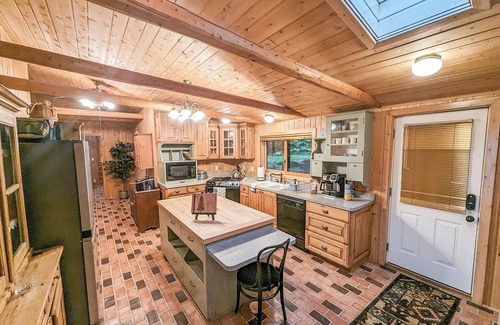 Presque Isle Cabin | Camp Windy Dock: Log Cabin Charm meets Fall Colors!
