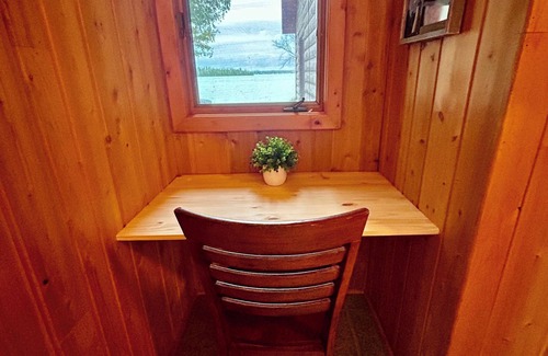 Presque Isle Cabin | Camp Windy Dock: Log Cabin Charm meets Fall Colors!