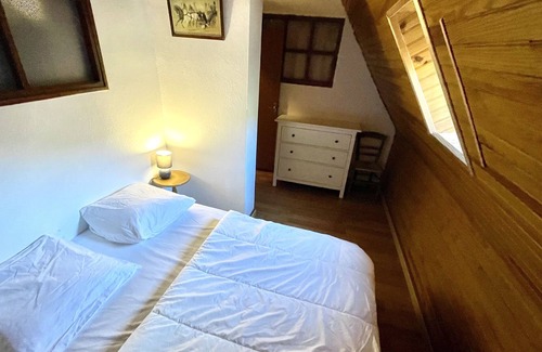 Campan Ski Chalet | Campan Chalet Le Gaciet 8 Personnes au Calme vue Montagnes