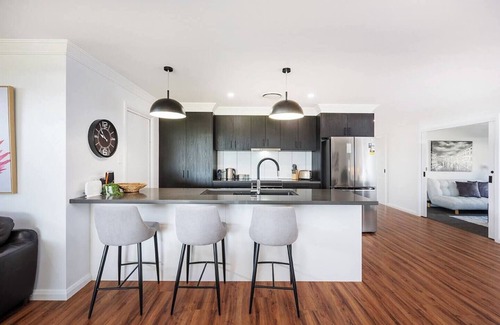 Central Mudgee House | Campanile House A Mudgee Group Games Haven
