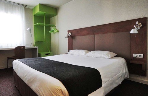 Chaville Hotel | Campanile Paris Ouest - Chaville