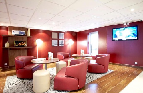 Buc Hotel | Campanile Versailles Buc