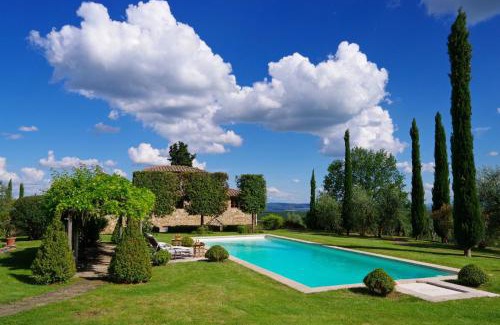 Castelnuovo Berardenga Villa | Camparone Light, ArcenoRentalsClub Magnificent Chianti Villa Exclusive Pool Concierge