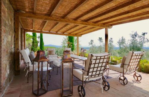 Castelnuovo Berardenga Villa | Camparone Light, ArcenoRentalsClub Magnificent Chianti Villa Exclusive Pool Concierge