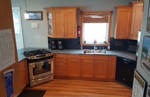 Spring Lake Apartment | Campau upper 3 leve · Lakefront 2 Kings 2 Hot tub(s) spa, fireplace-pit