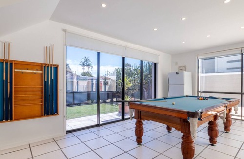 Moffat Beach House | Campbell St, 11 Moffat Beach