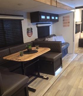 Jobos Other | Camper en el Batey