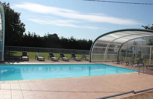 Ambon House | Camping 3 étoiles - Piscine - ccbbchg