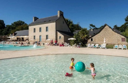 Quimper House | Camping 5 étoiles - Parc aquatique - ccagaci