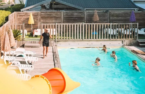 Surgeres House | Camping de la Gères * - Mobile home Comfort + Duo - 2 people