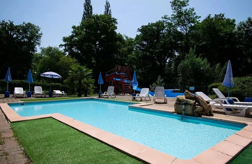Saint-Honore-les-Bains Villa | Camping des Bains * - Cottage 33m2 - 2 bedrooms 2 to 4 people - 2 pers. included in the tariff
